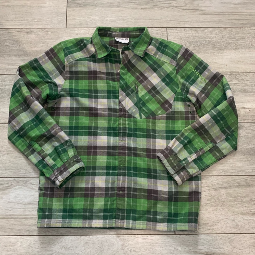 Salomon shirt. Size Large.